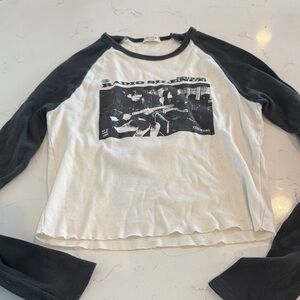 Brandy Melville Black and White Raglan Graphic Long Sleeve Top